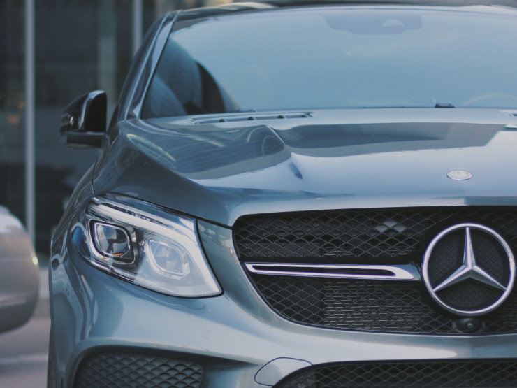 Windscreen and Wash Reservoir